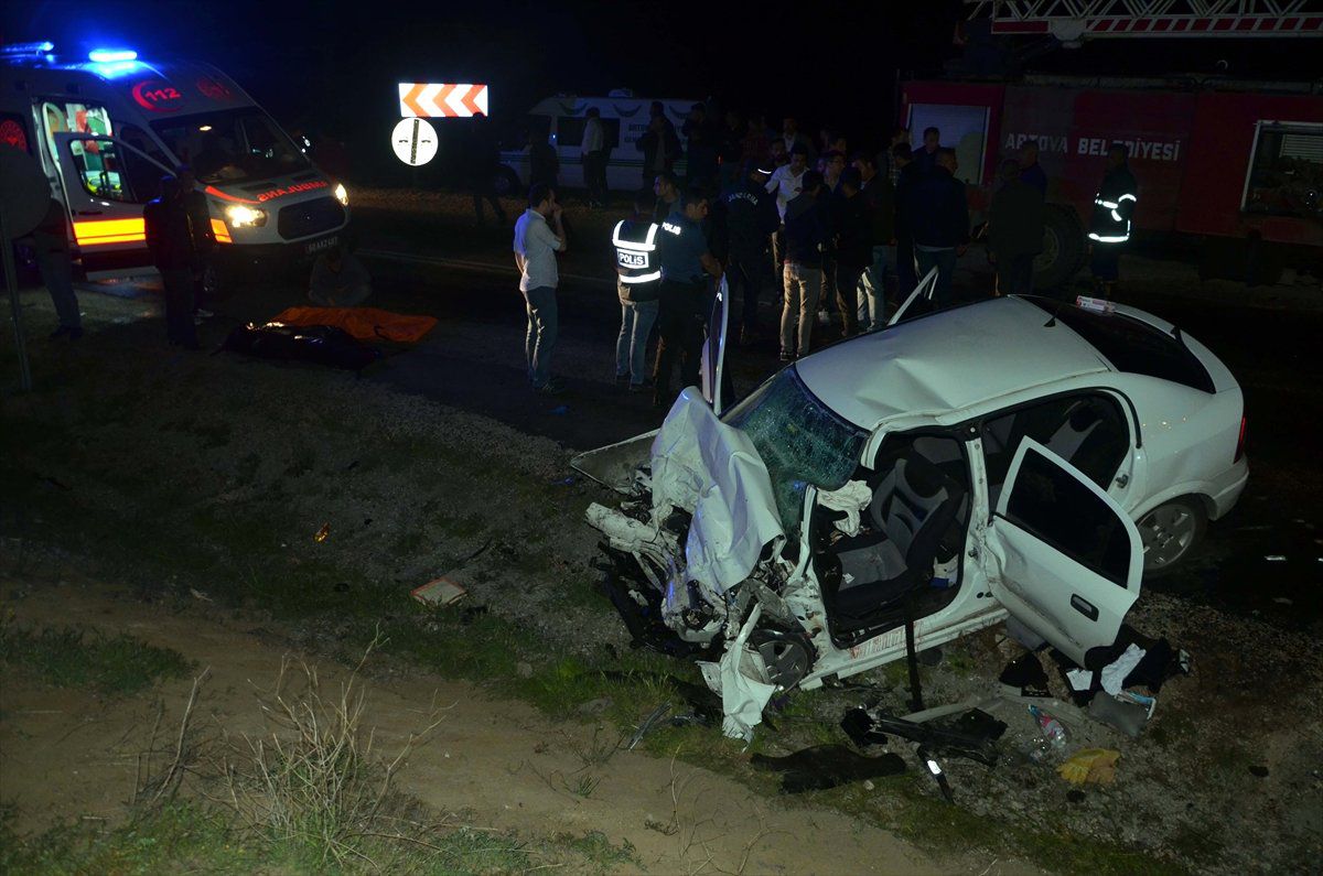 Güncelleme - Tokat\'ta Trafik Kazası: 2 Polis Memuru Öldü, 2 Kişi Yaralandı