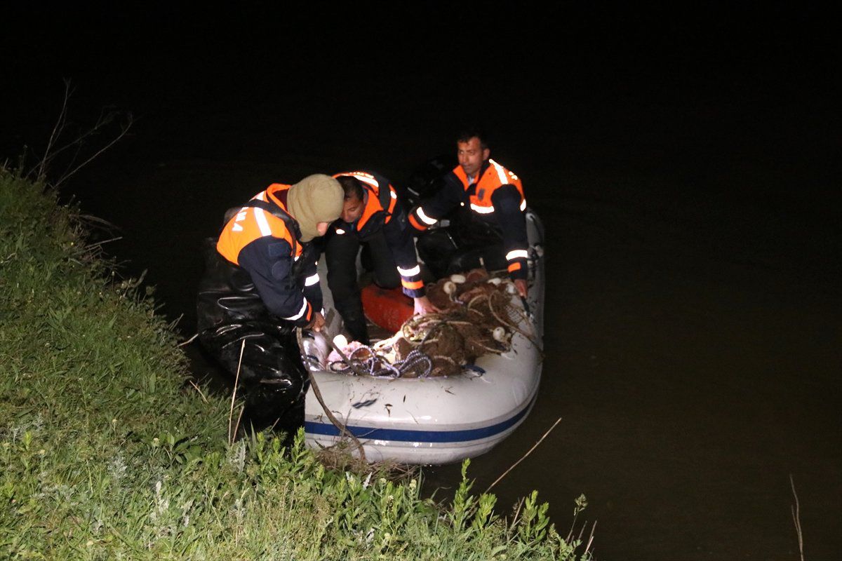 Kaçak Avlanan 10 Ton İnci Kefali Suya Geri Bırakıldı