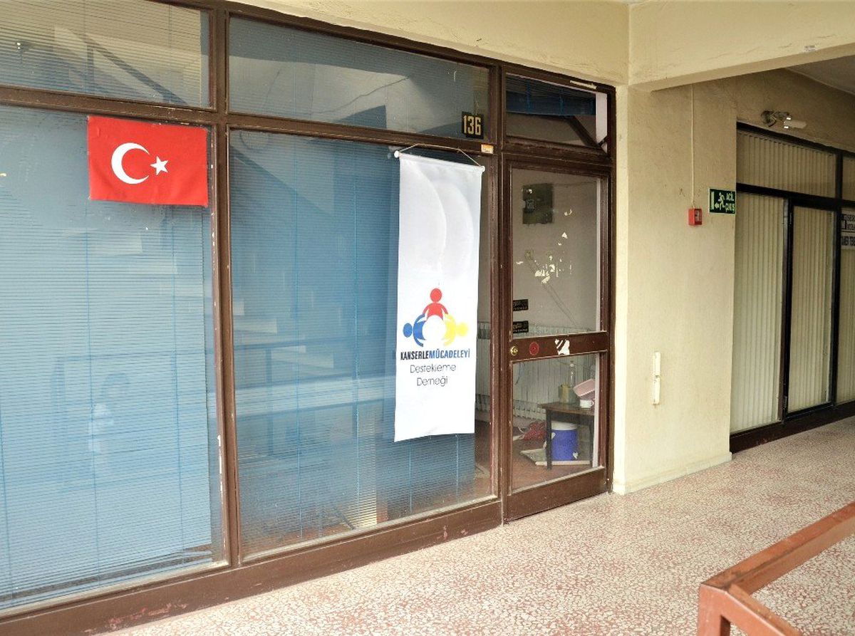 Kanserle Mücadele Derneği Kurup Uyuşturucu Sattılar