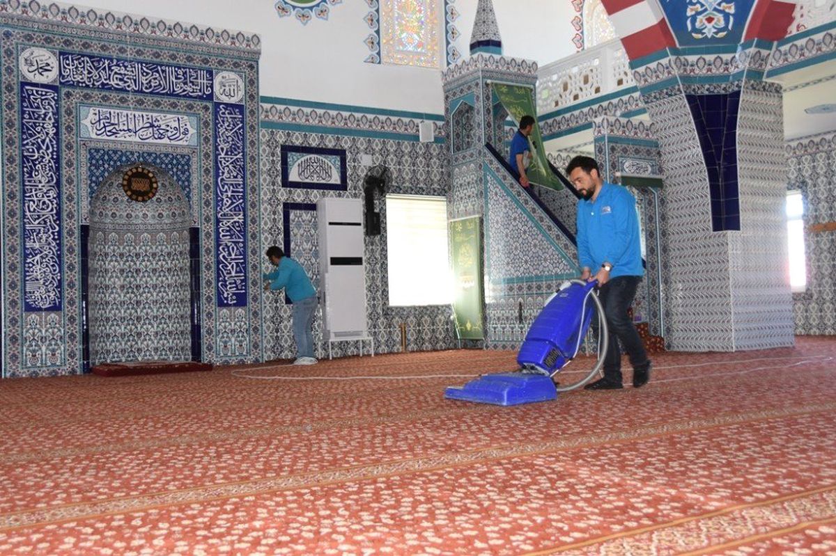 Kocasinan\'da Camiler Ramazan Ayında da Gül Kokuyor