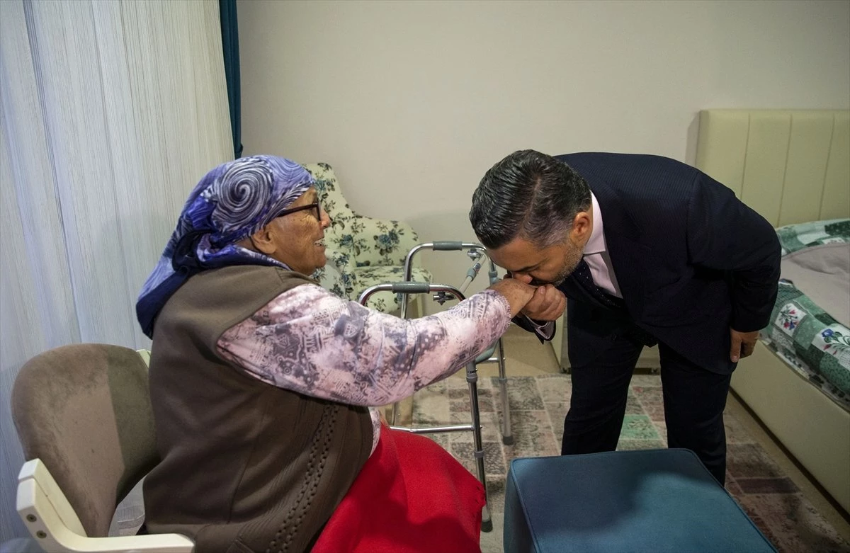 RTÜK Başkanı Şahin Huzurevindeki Yaşlılarla İftar Yaptı