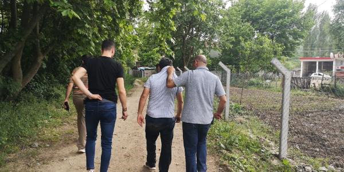 Sokak Ortasında Silahlı Saldırı (2)