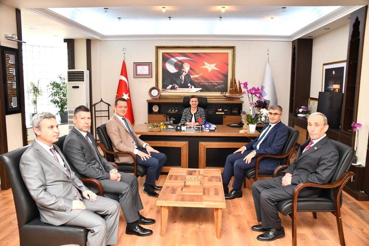 Vali Gürel, Başkan Köse\'ye Çalışmalarında Başarılar Diledi