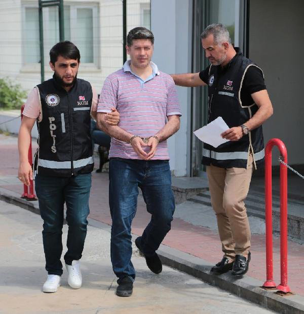 3 Yıldır Aranan Fetö Şüphelisi, Hücre Evinde Yakalandı
