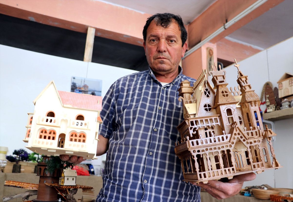 Ağaç Kökleri Maket Evlerde Hayat Buluyor