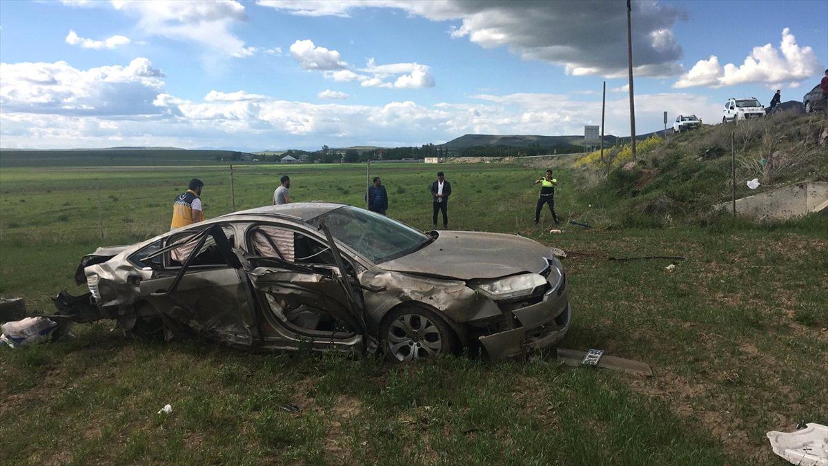 Ağrı\'da Trafik Kazası: 1 Ölü, 3 Yaralı