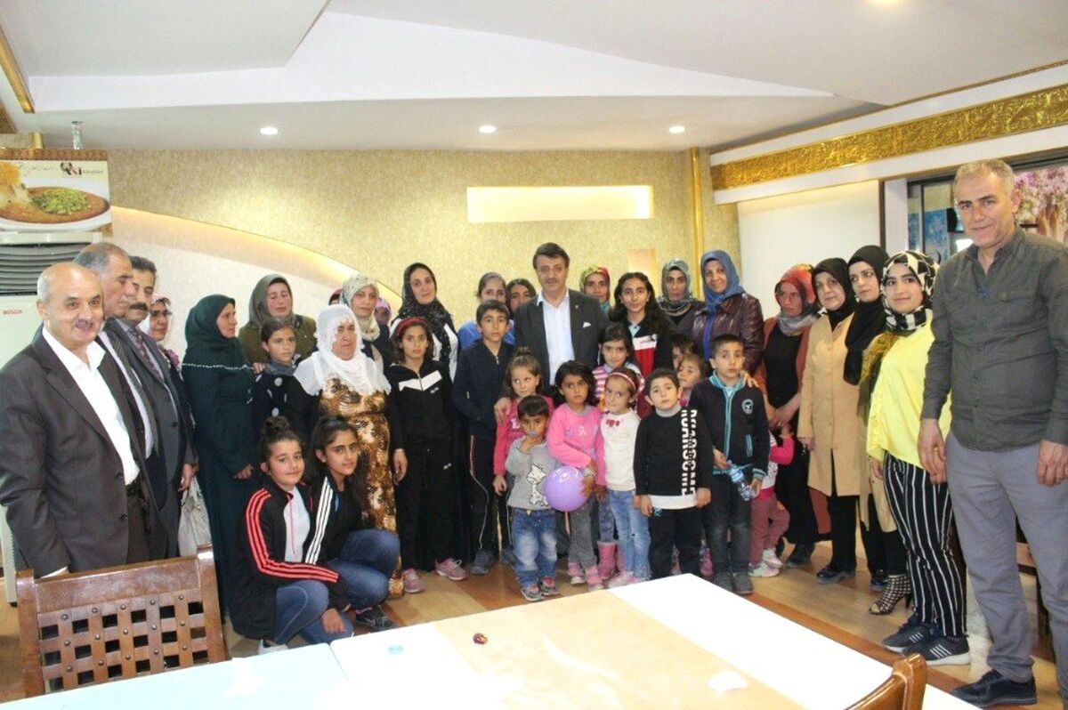 AK Parti\'den Gönül Sofrası