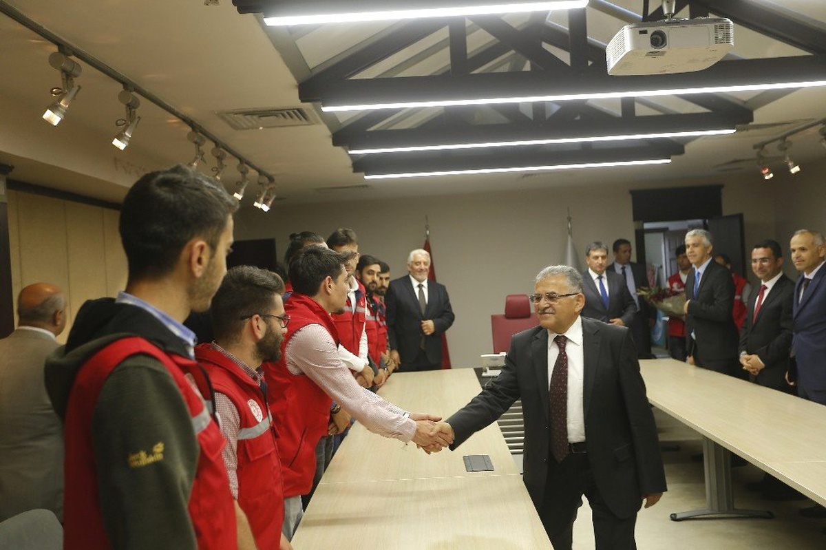 Başkan Büyükkılıç, Damla Gönülleri ile Birlikte