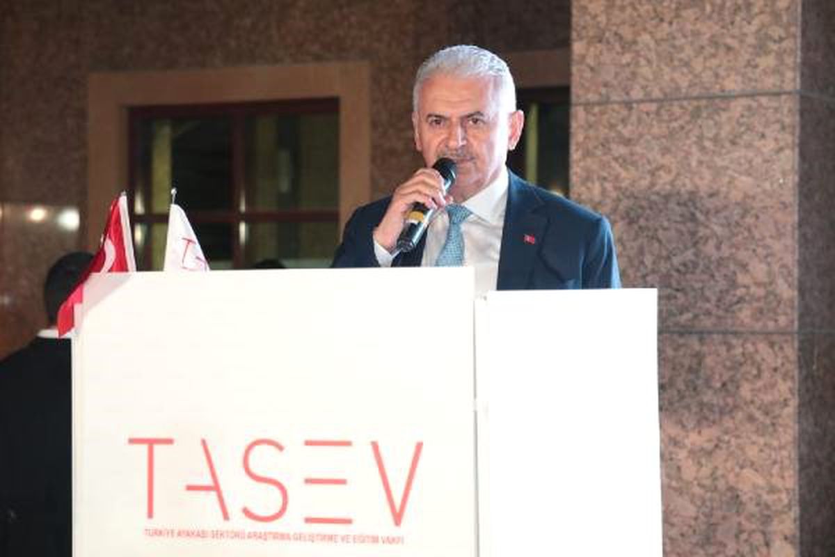 Binali Yıldırım, İstanbul Halk Ulaşım A.Ş.\'nin İftarına Katıldı