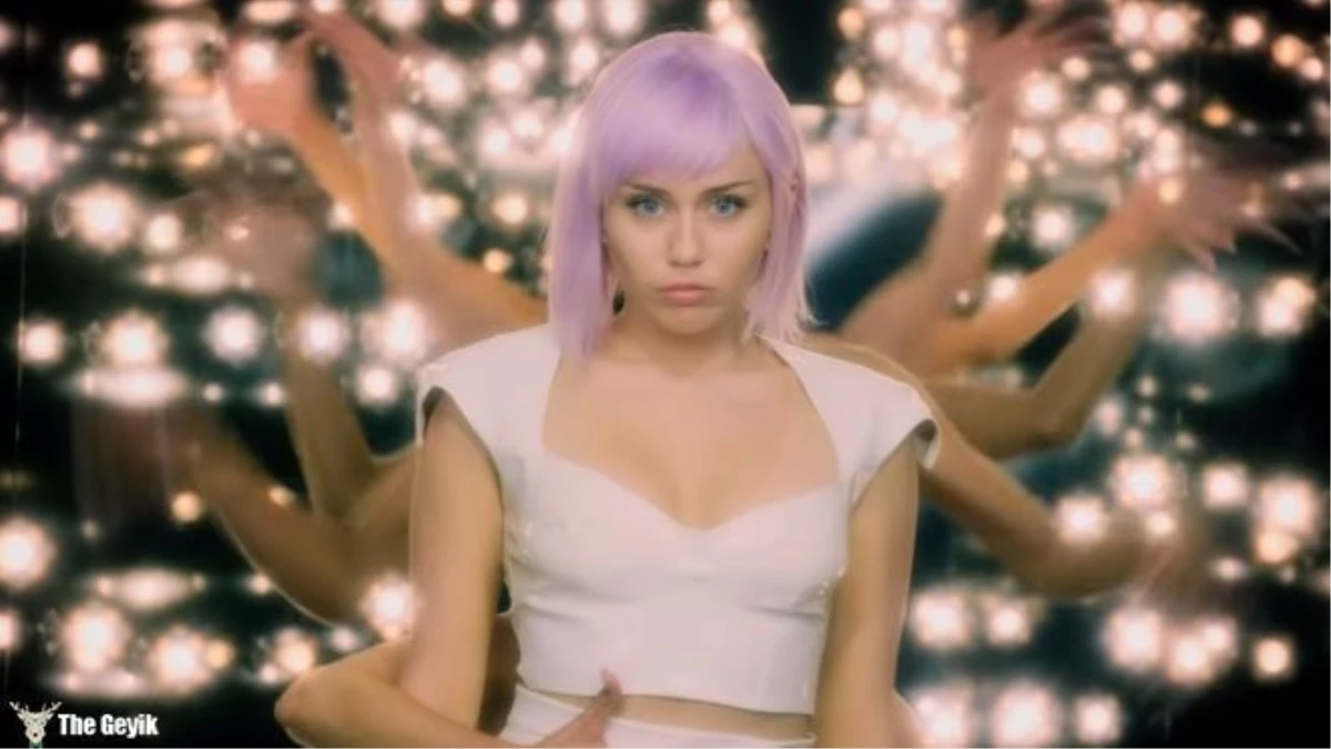 Black Mirror\'un Yeni Sezonundan İlk Fragman: Miley Cyrus da Oynuyor