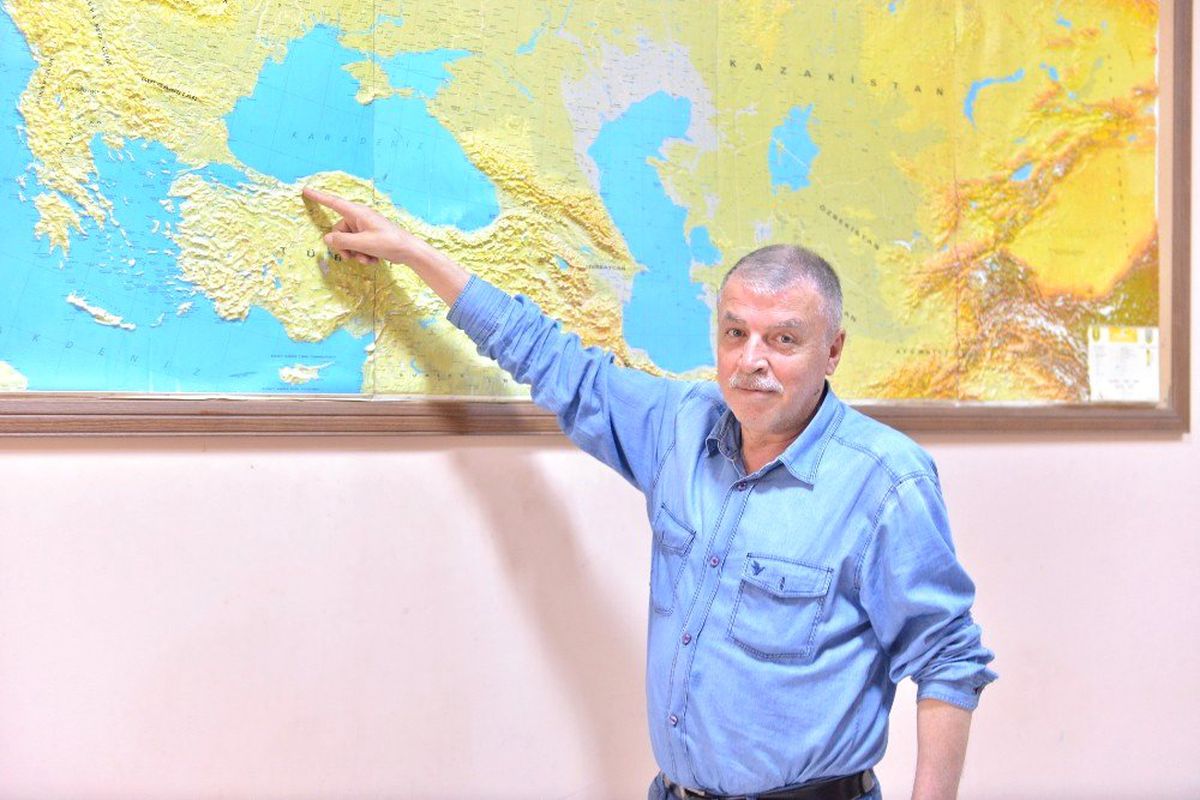 Doç. Dr. Cercis İkiel\'in Kitabı Yayımlandı