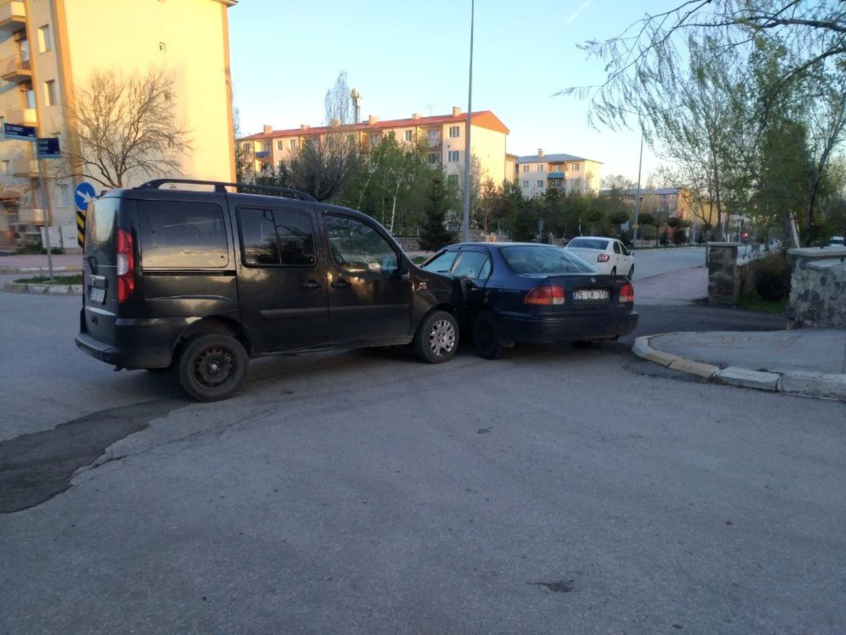 Erzurum\'da Trafik Kazası: 1 Yaralı