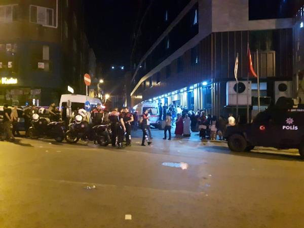 Eyüpsultan\'da İnşaat Kazık Direkleri Çukuruna Düşen Çocuk Hayatını Kaybetti