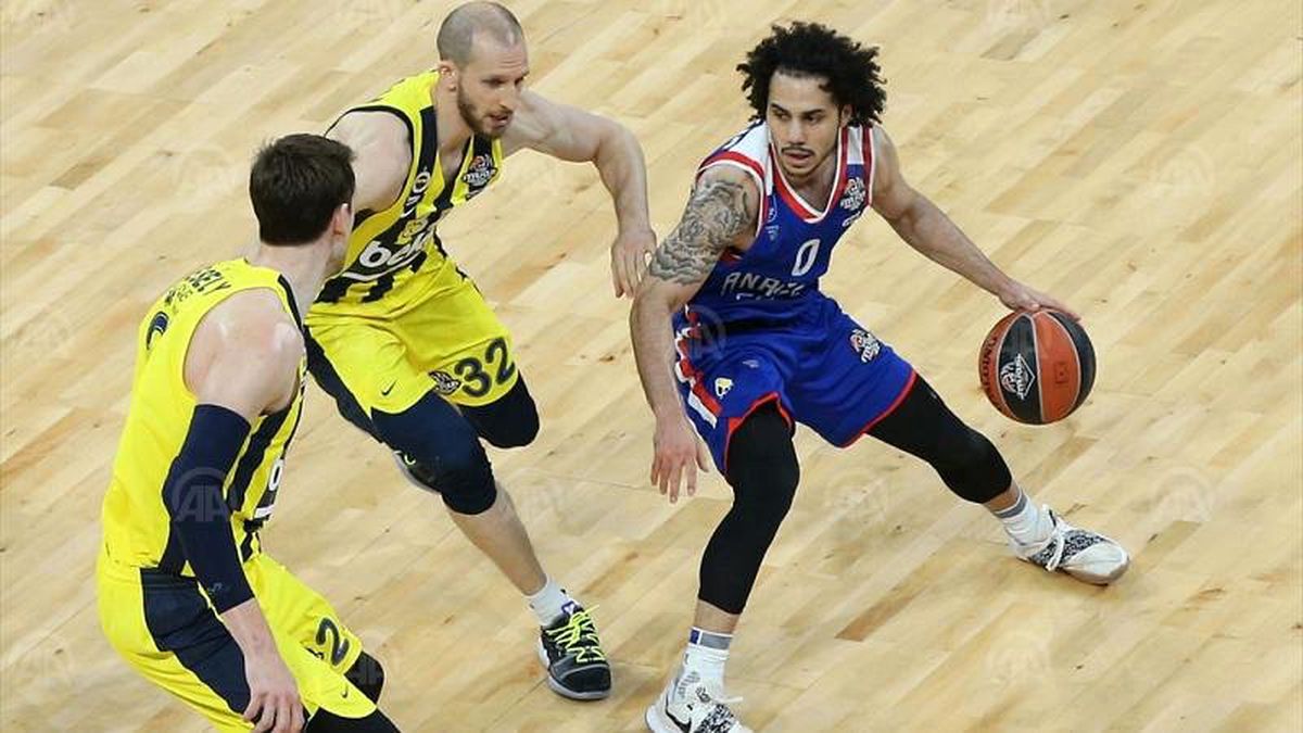 Fenerbahçe ve Anadolu Efes Avrupa\'da Yabancılarla Parladı, Türklerin Oynama Süresi Yüzde 11\'de Kaldı