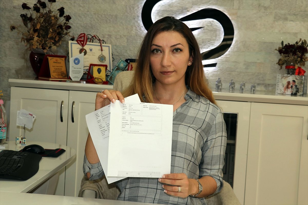 Hesabına Yanlışlıkla Yatırılan 706 Gram Altını İade Etti