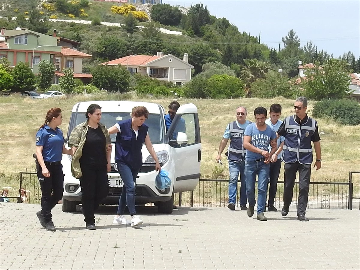 İzmir\'de Gasp Girişiminde Bulunan 3 Kişi Tutuklandı
