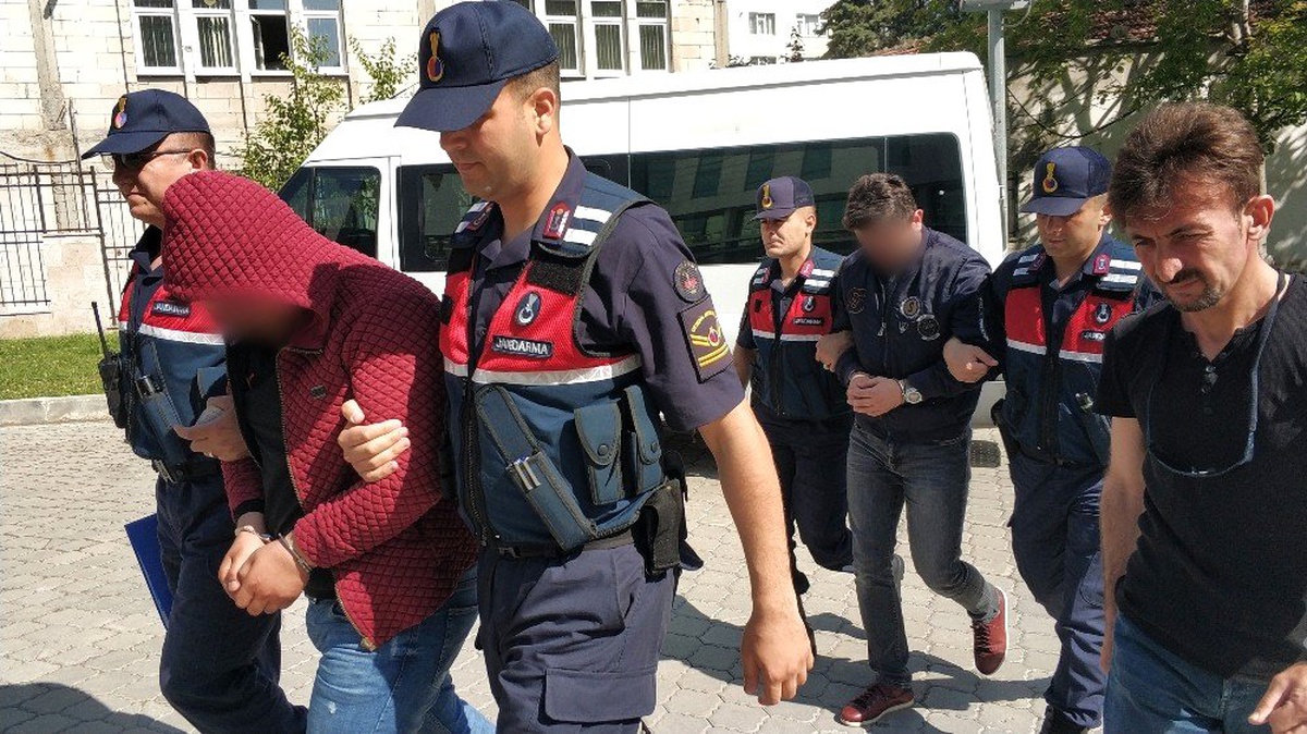 Jandarmadan Uyuşturucu Operasyonu: 2 Gözaltı