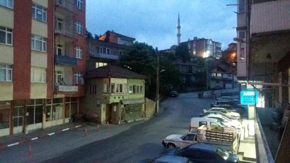 Karabük\'te Oruçlar 7 Dakika Geç Açıldı