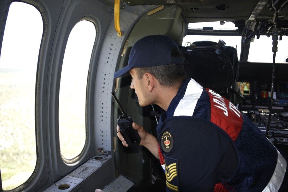 Kastamonu\'da Ramazan Bayramı Öncesinde Helikopterle Trafik Denetimi