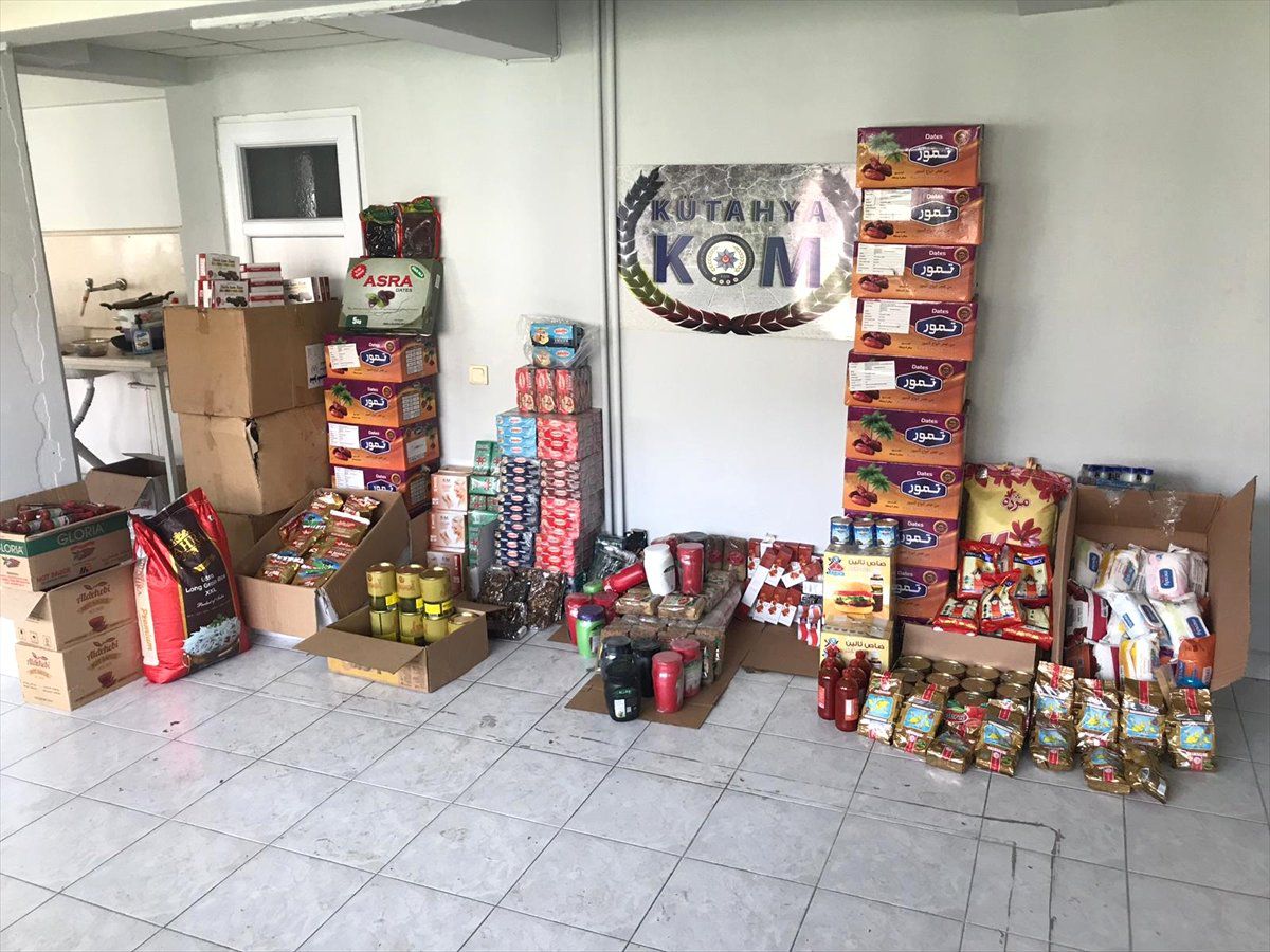 Kütahya\'da Gümrük Kaçağı Ürünler Ele Geçirildi