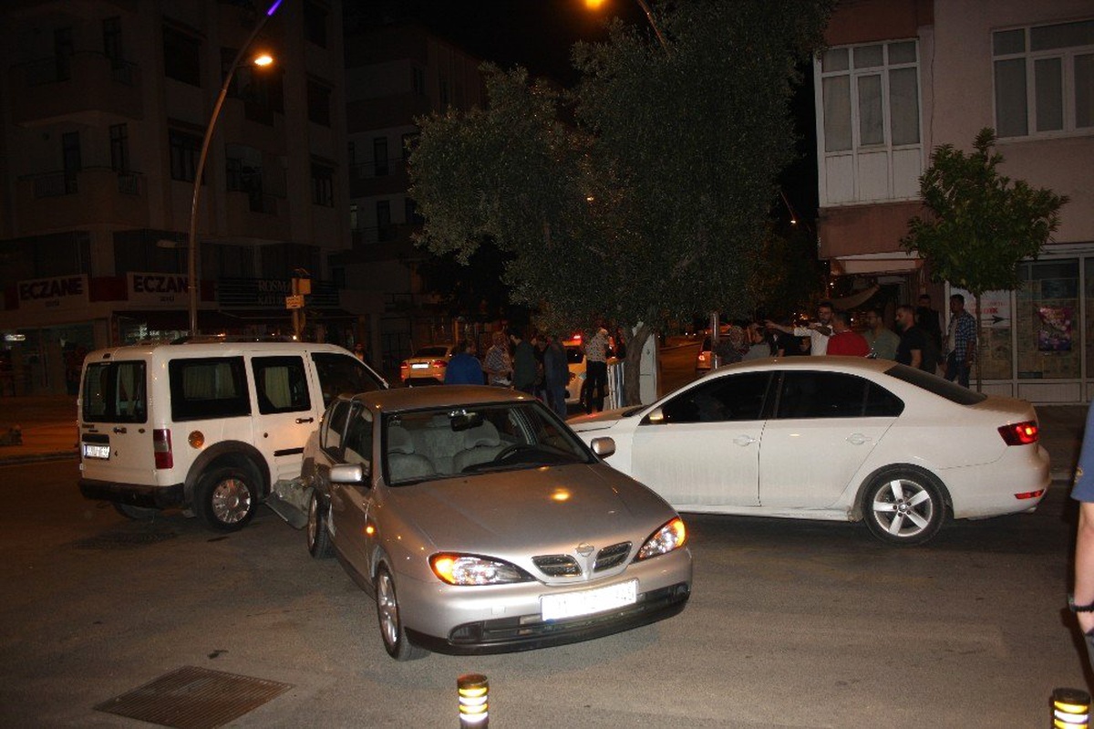 Manavgat\'ta Zincirleme Trafik Kazası: 1 Yaralı