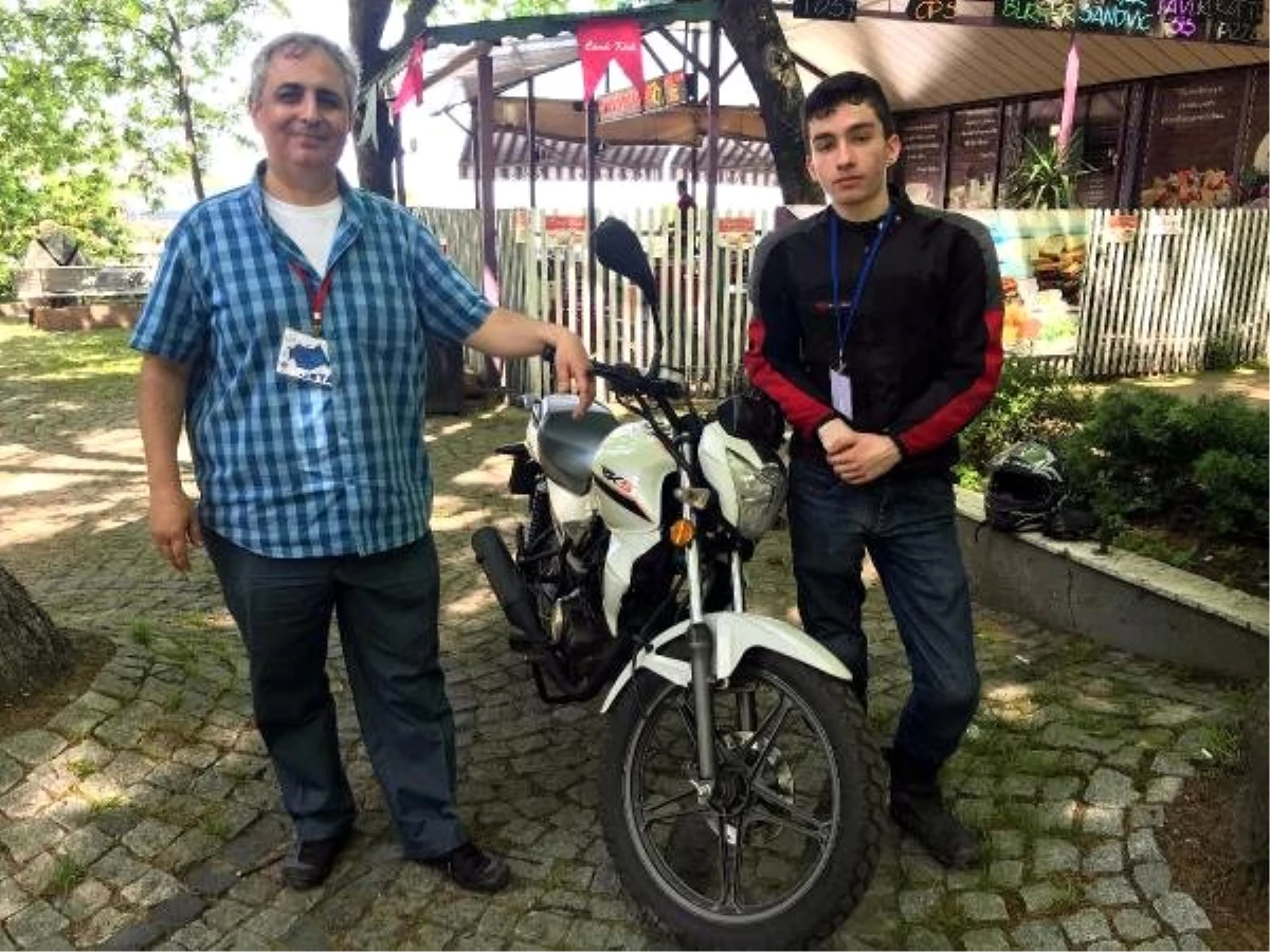 Motosikletiyle Kaza Yapınca Hayat Kurtaran Proje Geliştirdi