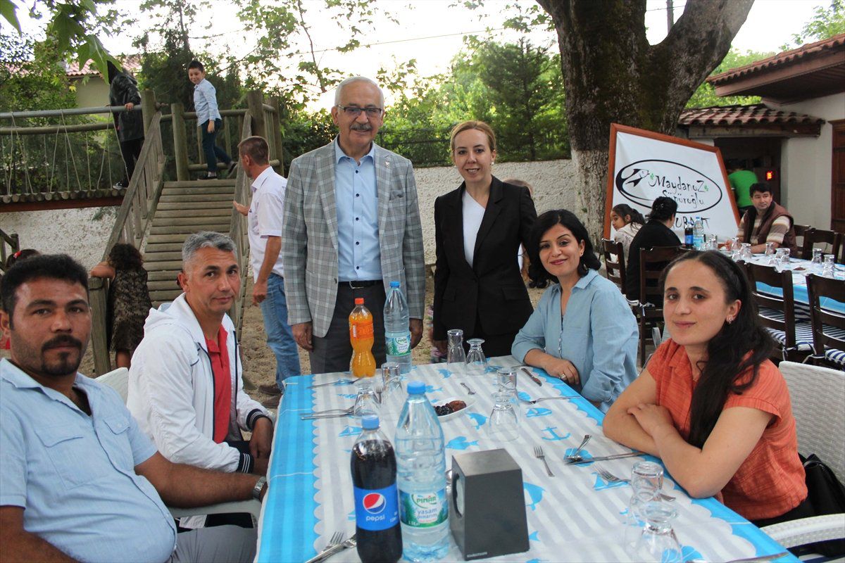 Muğla\'da Koruyucu Aileler İftarda Buluştu