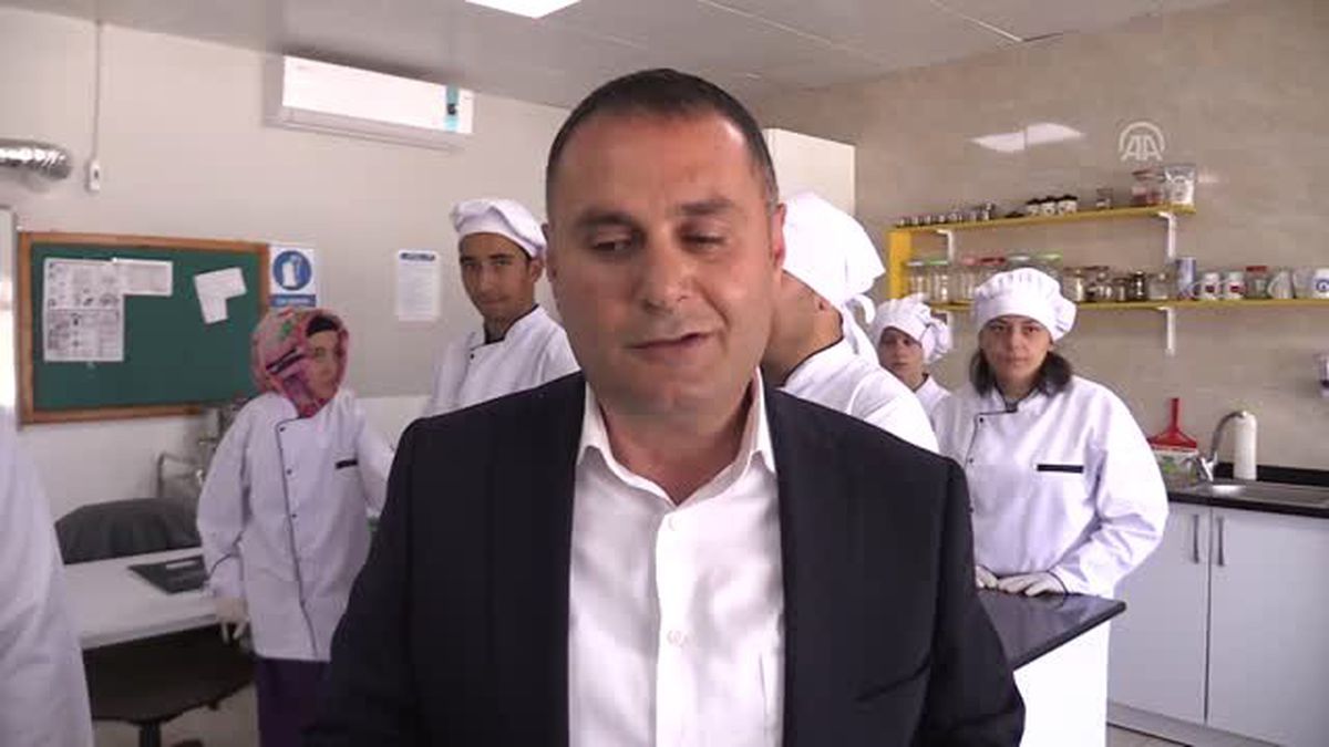 Özel Öğrenciler" İngiltere\'de Aşçılık Eğitimi Aldı