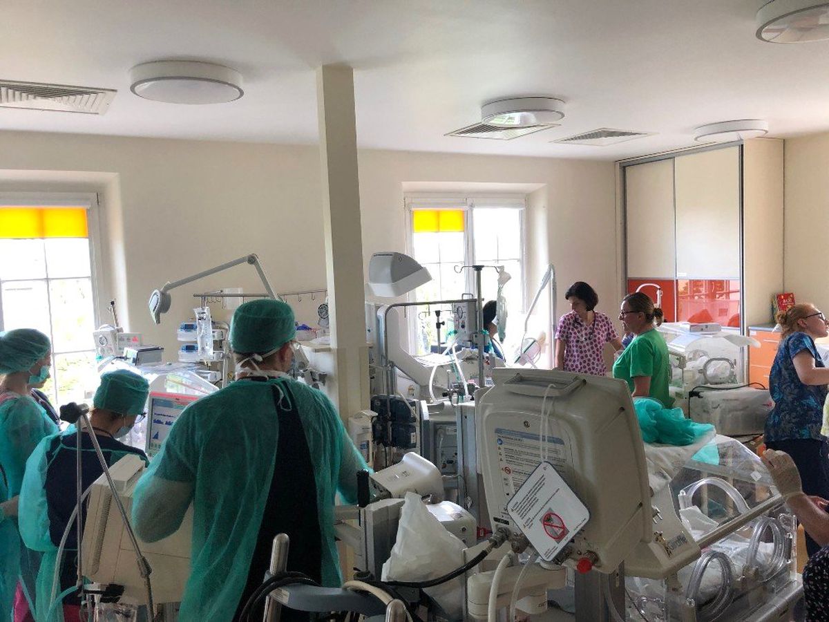 Polonya\'da Bir Kadın Altız Doğurdu