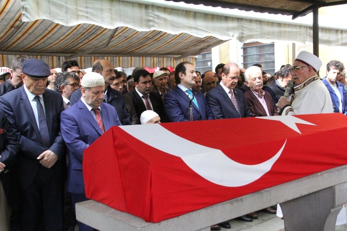 Prof. Dr. Asri Çubukçu Son Yolculuğuna Dualarla Uğurlandı