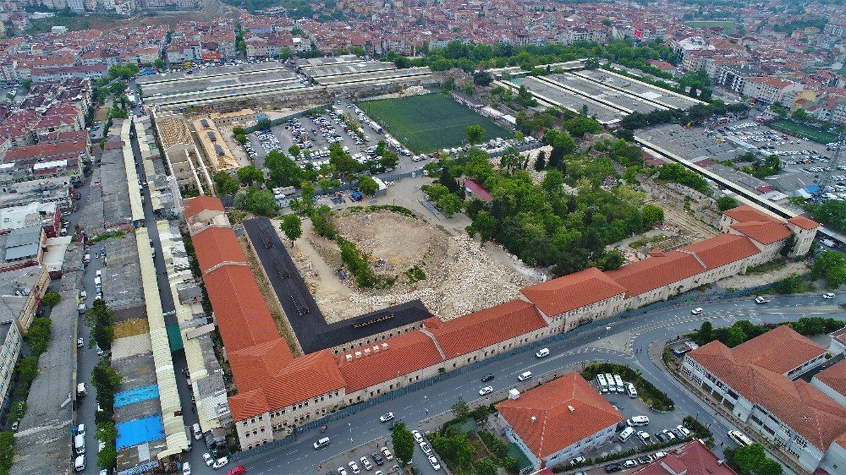 Rami Kışlası Restorasyon Çalışmaları Hızla Devam Ediyor