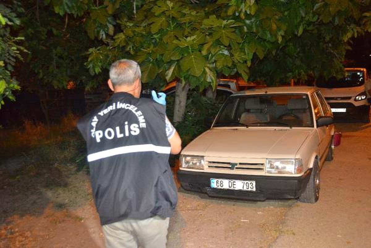 Sahur Vakti 2 Otomobili Yakmak İstediler