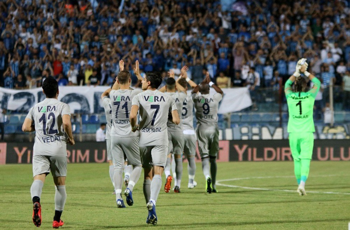 Spor Toto 1. Lig: Adana Demirspor: 0 - Hatayspor: 0 (İlk Yarı Sonucu)