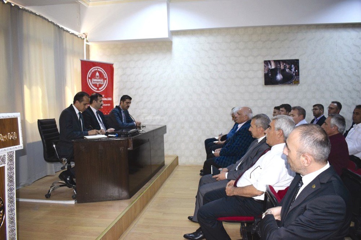 Sungurlu\'da Eğitim ve Okul Güvenliği Toplantısı