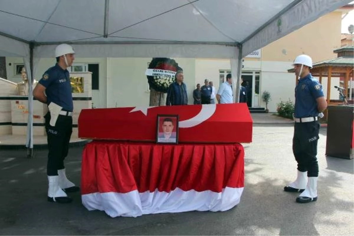 Tokat\'taki Kazada Ölen Polis Memuru İçin Gaziantep\'te Tören