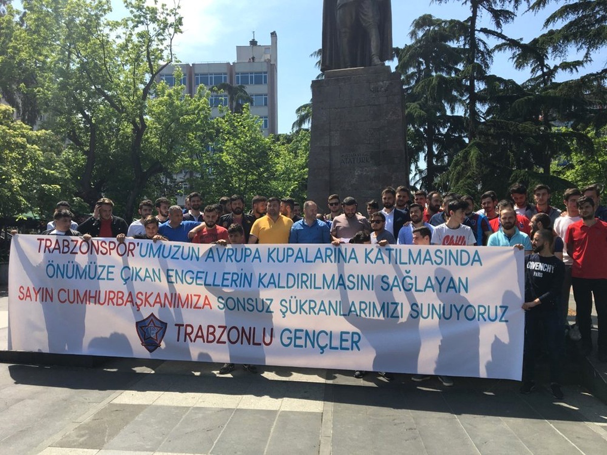 Trabzonspor Taraftarından Cumhurbaşkanı Erdoğan\'a Teşekkür