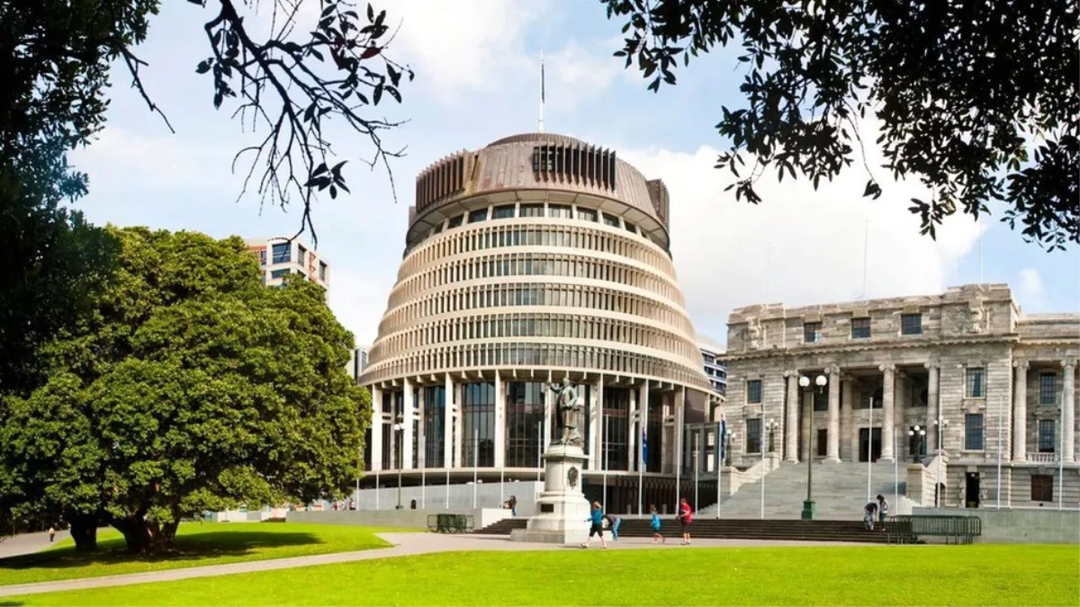 Yeni Zelanda Parlamentosunda \'Seri Tecavüzcü\' İddiaları İçin Soruşturma İstendi