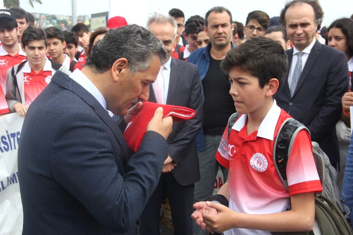 11. Ulusal Kurtuluş Mücadelesi Anma Yürüyüşü" Başladı