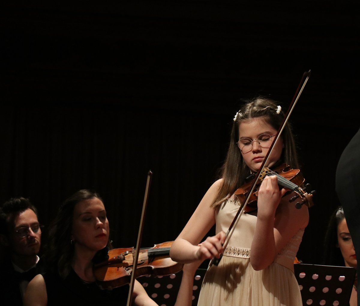 Aıma, Albert Long Hall\'da Konser Verdi