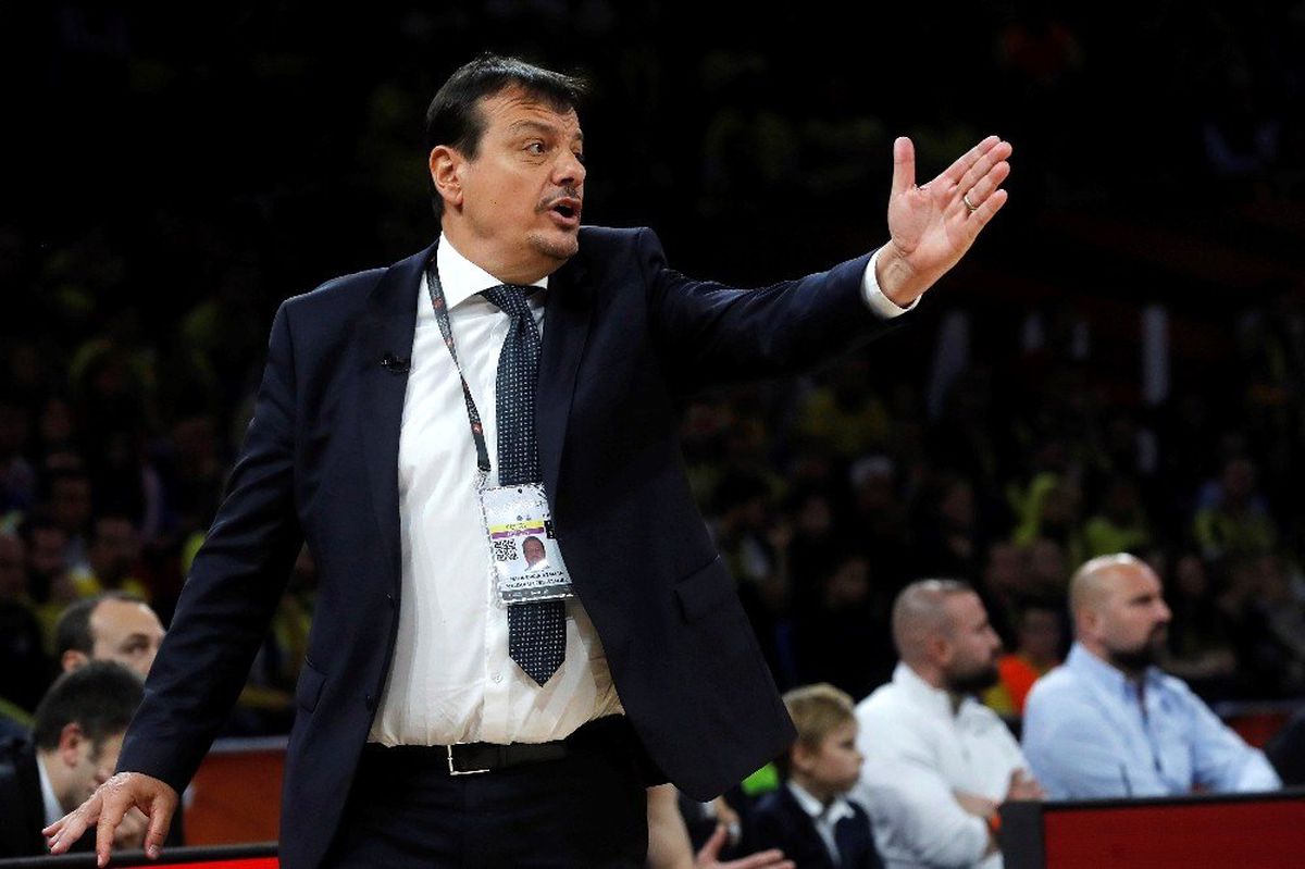 Anadolu Efes, Ergin Ataman\'la 2 Yıl Daha