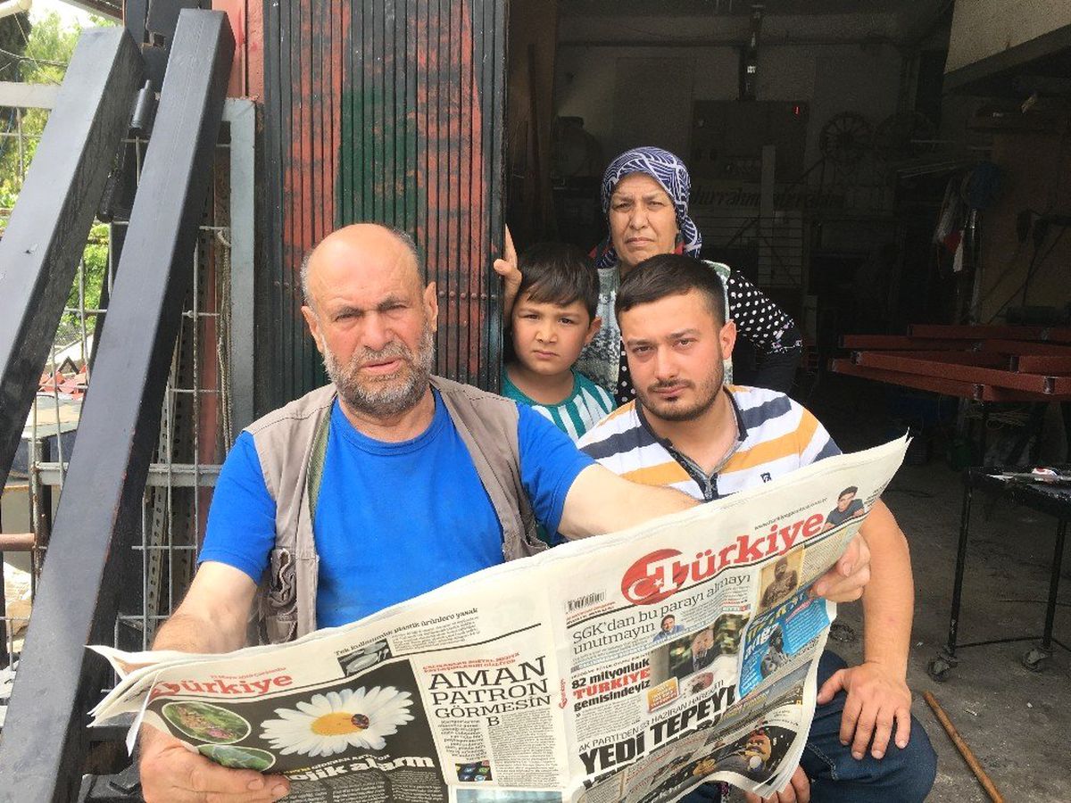 Babadan Oğula, Dededen Toruna \'Türkiye\' Aşkı