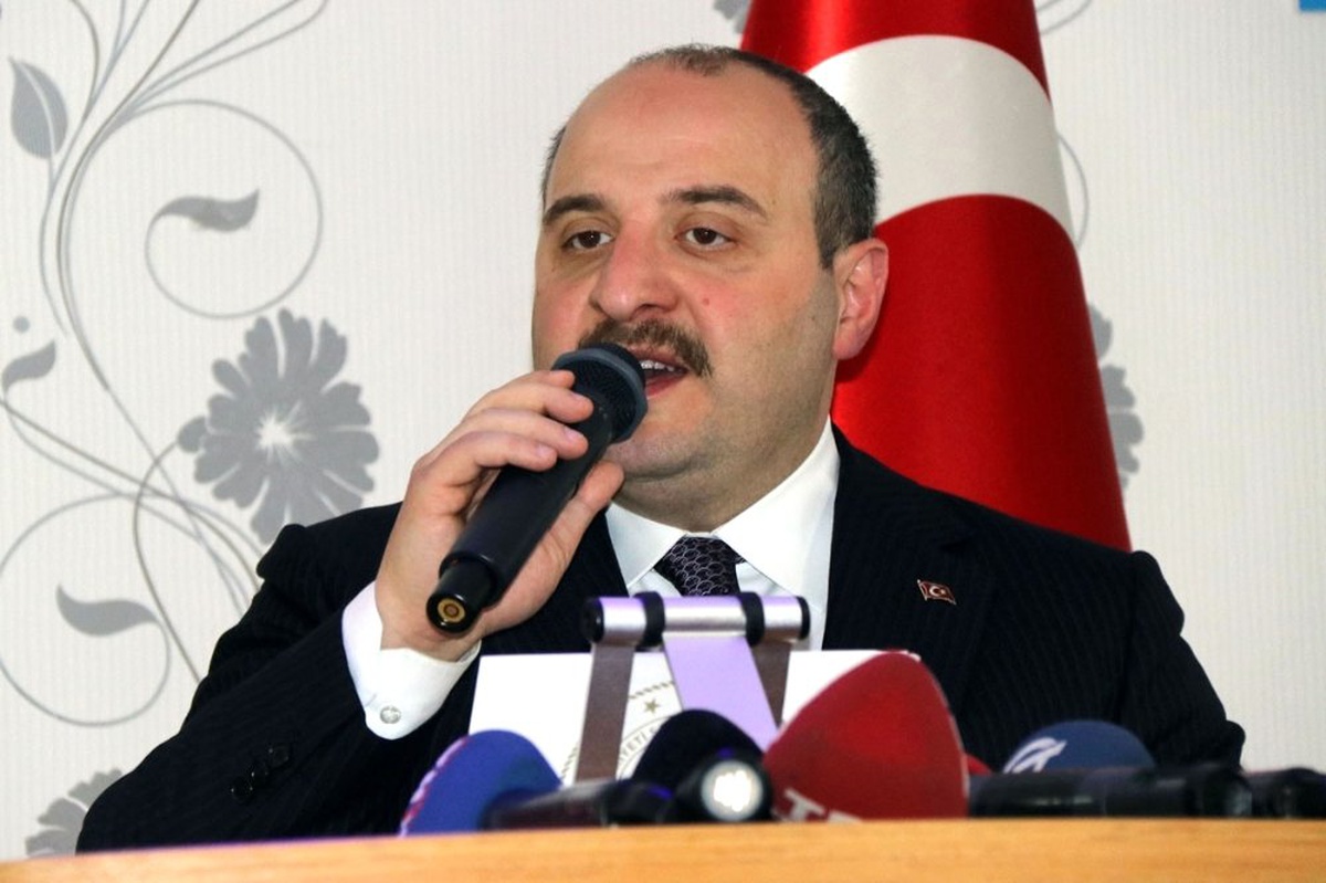 Bakan Varank, Türkiye\'nin Otomobili İçin Konuştu