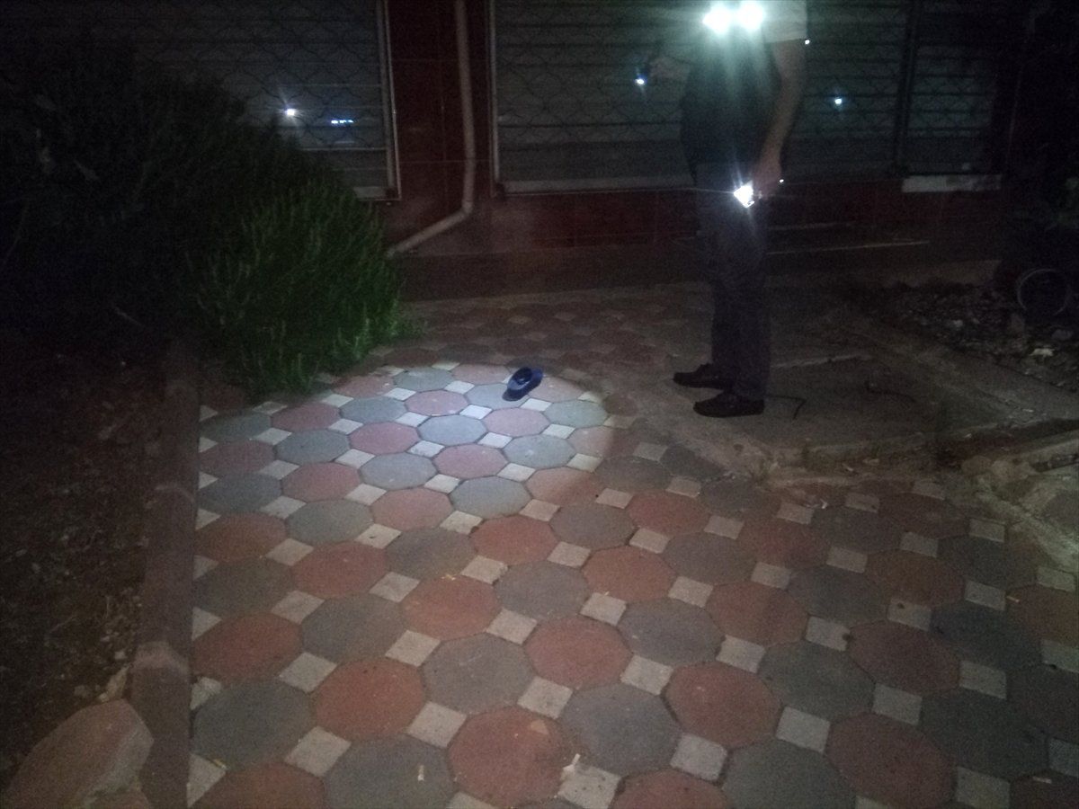 Balkondan Düşen Kadın Yaralandı