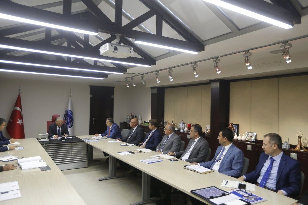 Başkan Büyükkılıç ve Başkan Cabbar\'dan istişare toplantısı