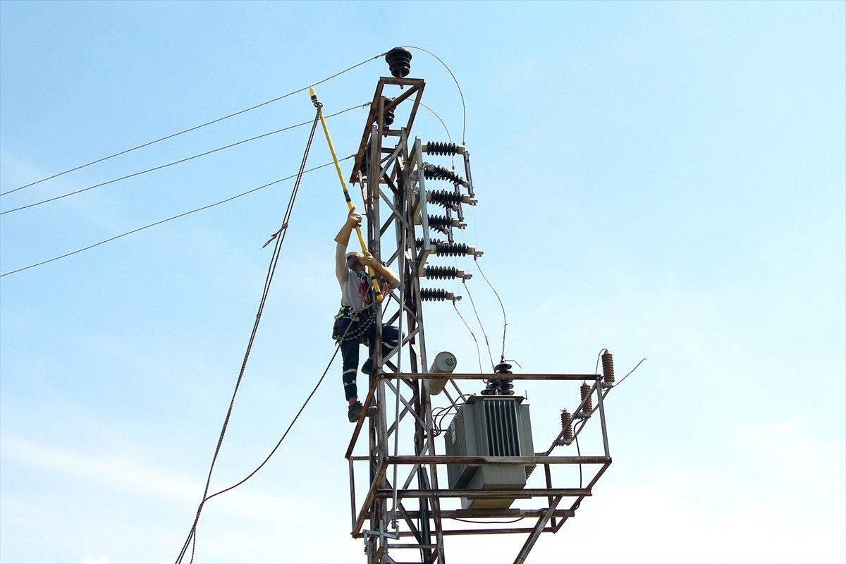 Dicle Elektrik\'ten Drone ile Kaçak Trafo Operasyonu