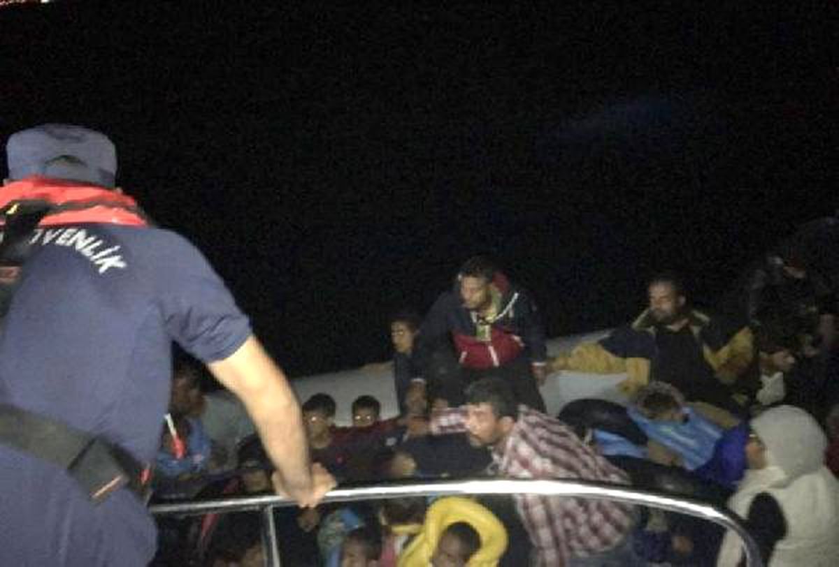 Didim Açıklarında 43 Kaçak Yakalandı