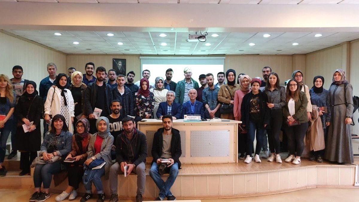 Duayen Gazeteci Genç İletişimcilerle Buluştu