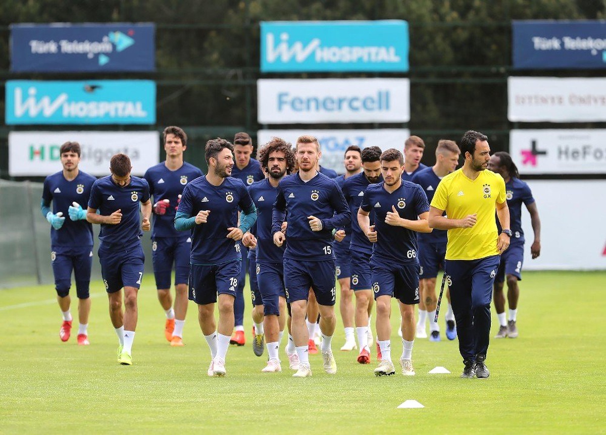 Fenerbahçe\'de Antalyaspor maçı hazırlıkları sürüyor