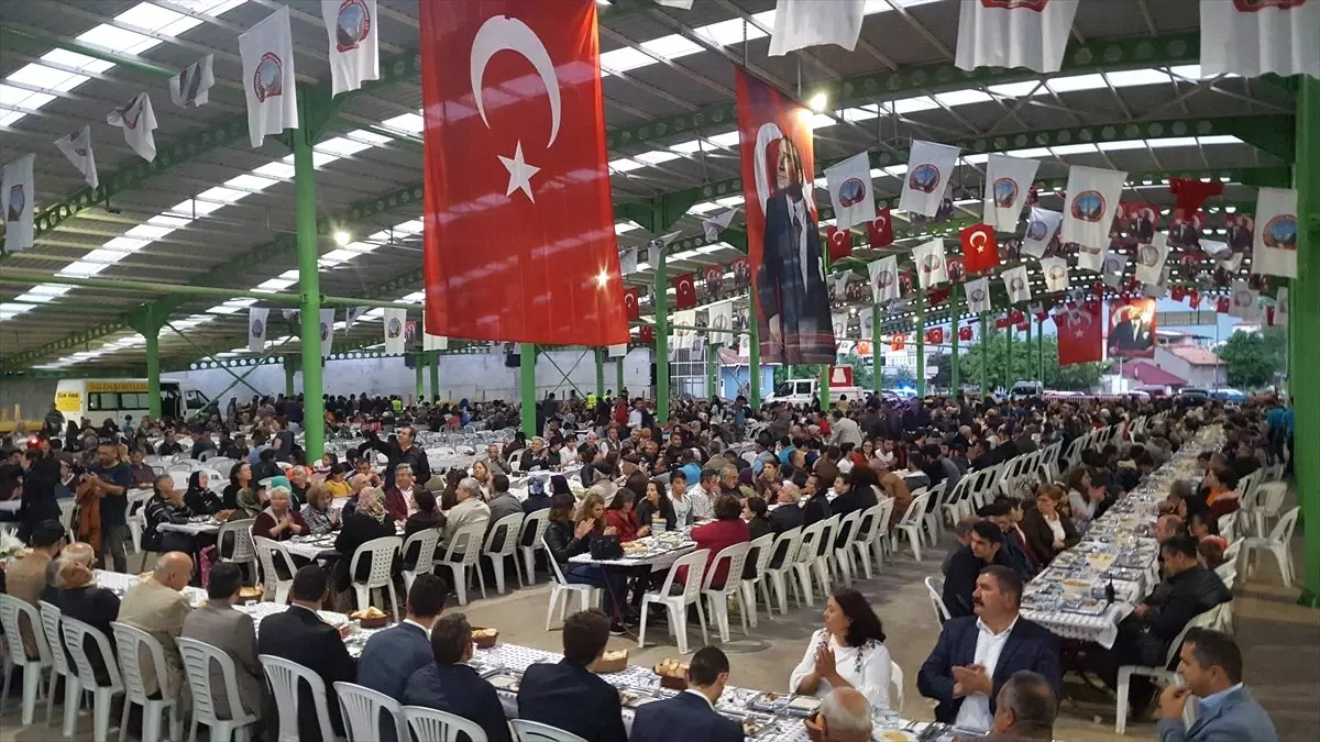 Gümüşhacıköy\'de "Birlik ve Beraberlik" İftarı