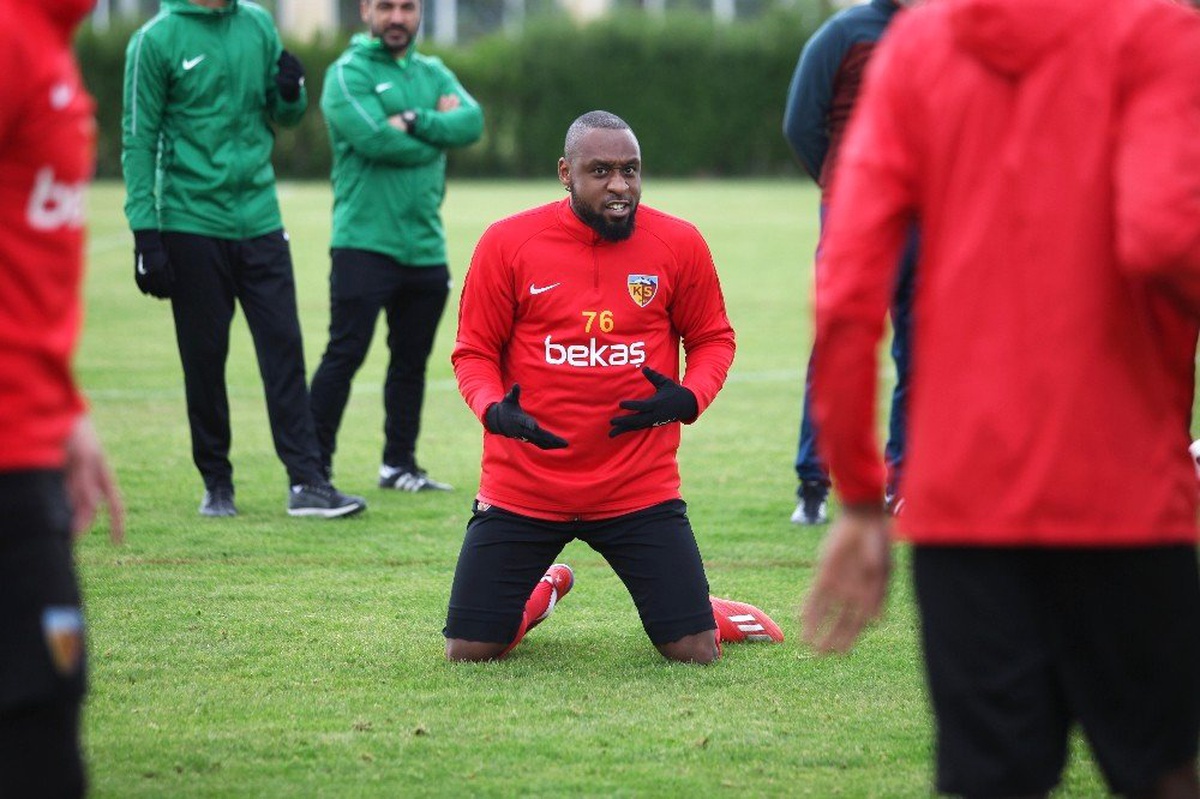 Kayserispor, Kana ile Anlaşmayacak